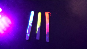 Testing each pigment of glow ink